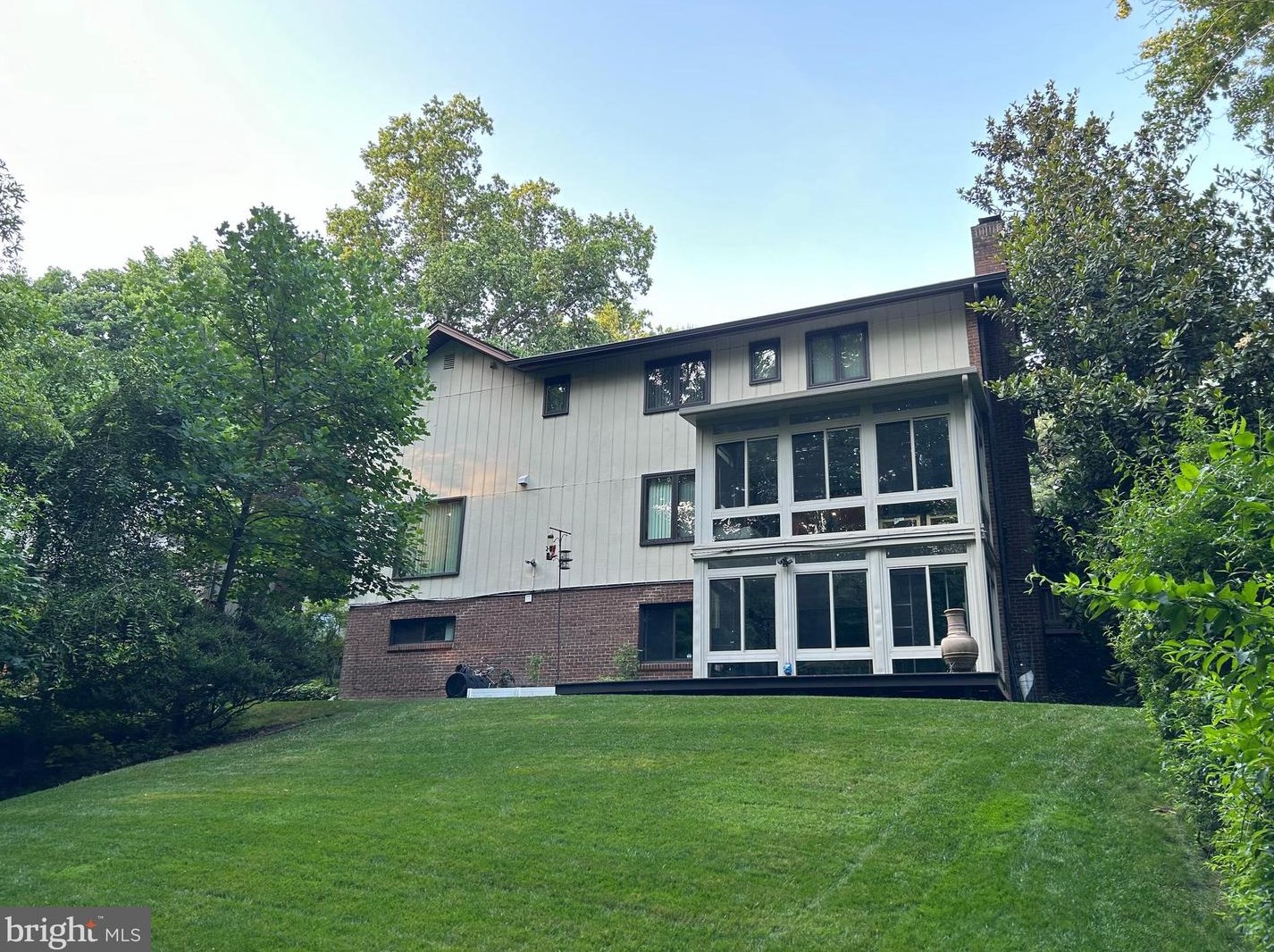3323 Mantua Dr, Fairfax, VA 22031-2712