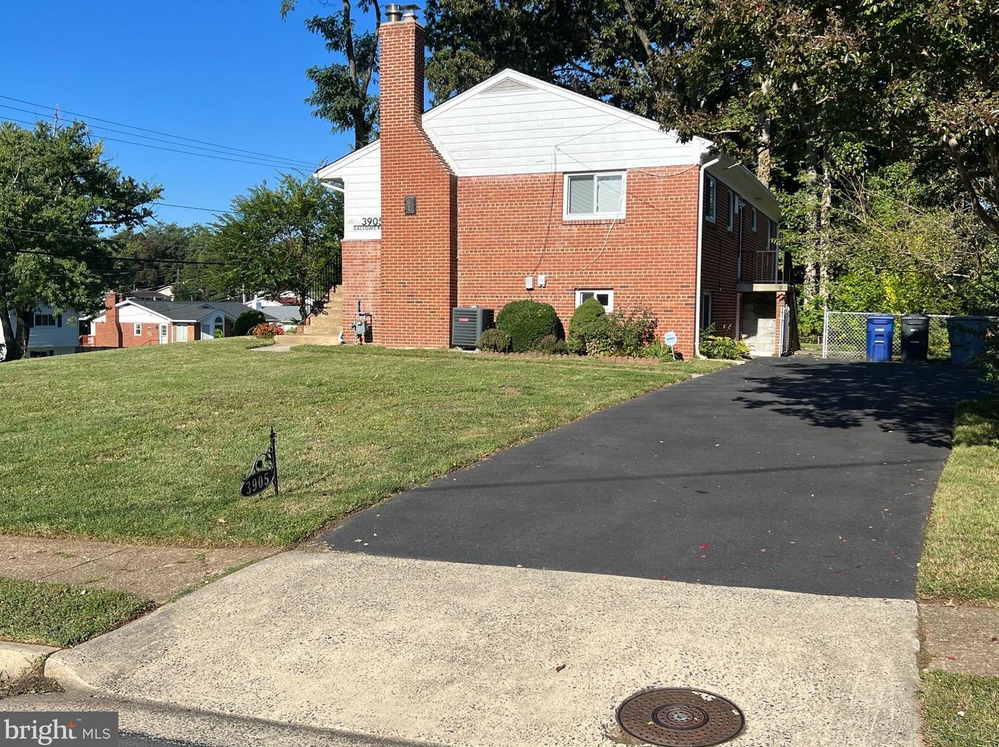 3905 Gallows Rd, Annandale, VA 22003