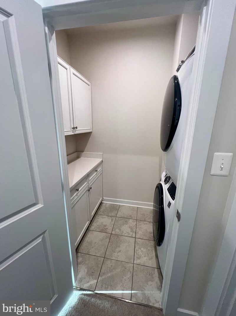 14077 Sunrise Vly Dr, Herndon VA 20191-3301 exterior