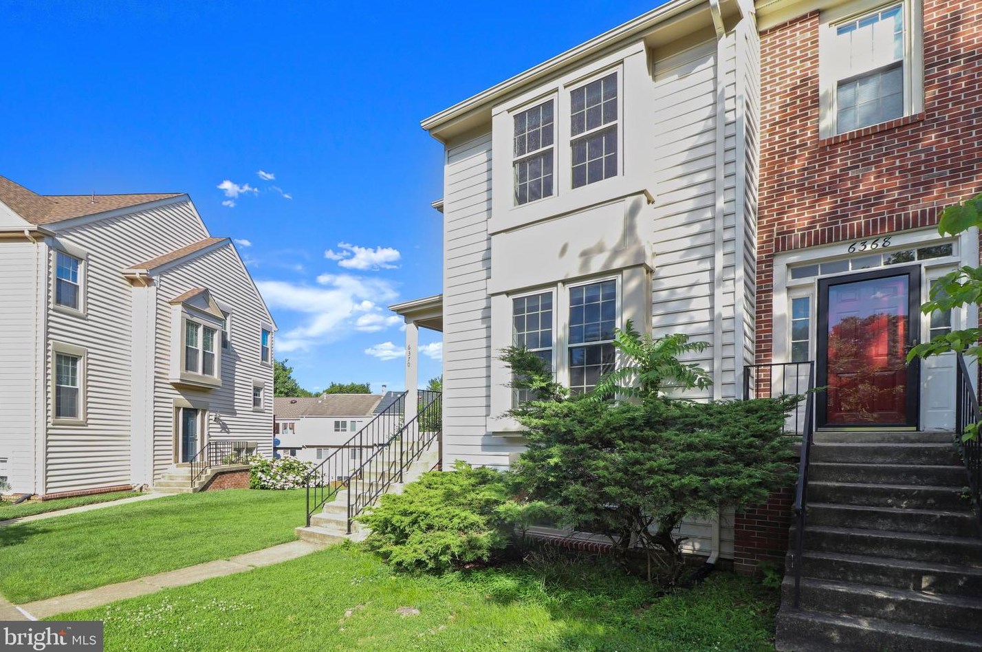 6370 Palmetto Pl, Centreville, VA 20121