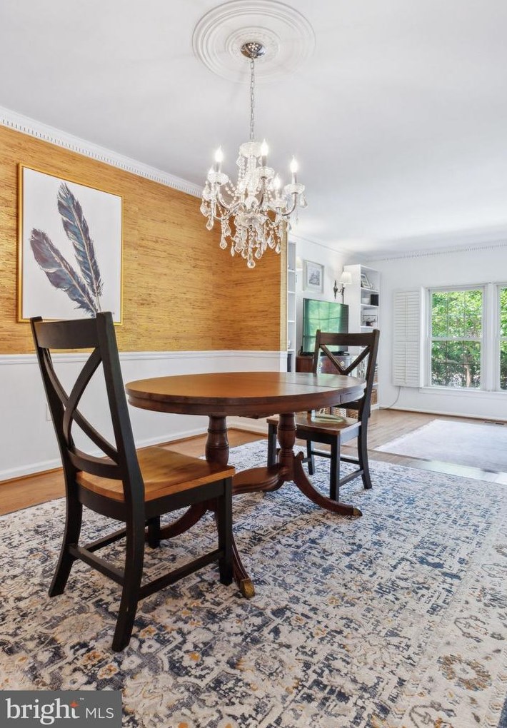 8210 Clifton Farm Ct, Alexandria VA  22306-3260 exterior