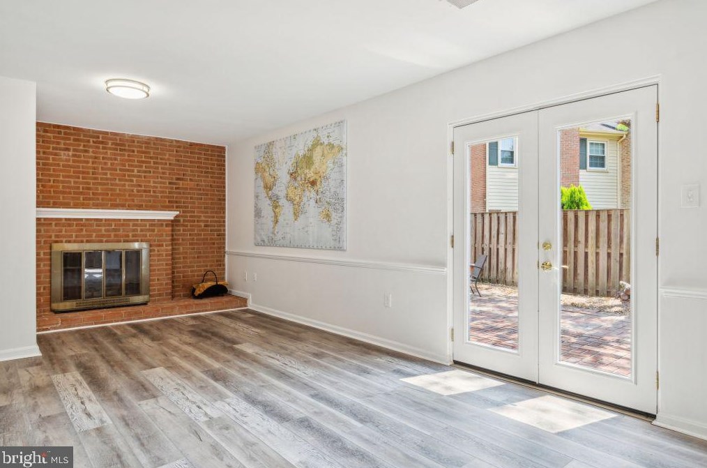 8210 Clifton Farm Ct, Alexandria VA  22306-3260 exterior