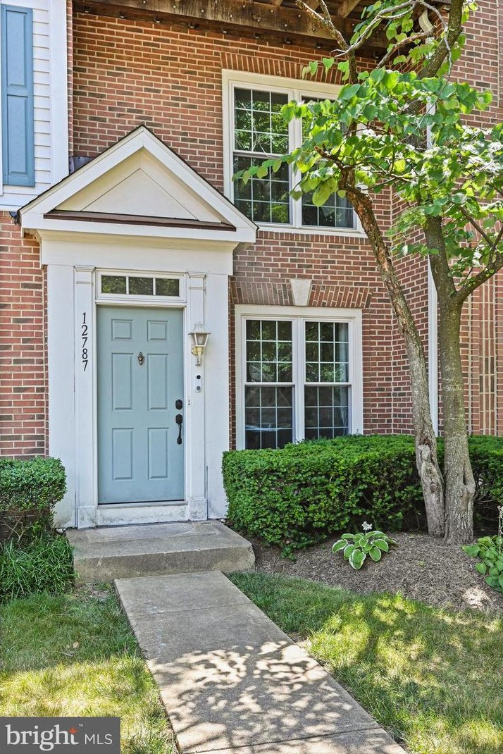 12787 Fair Crest Ct, Fairfax, VA 22033