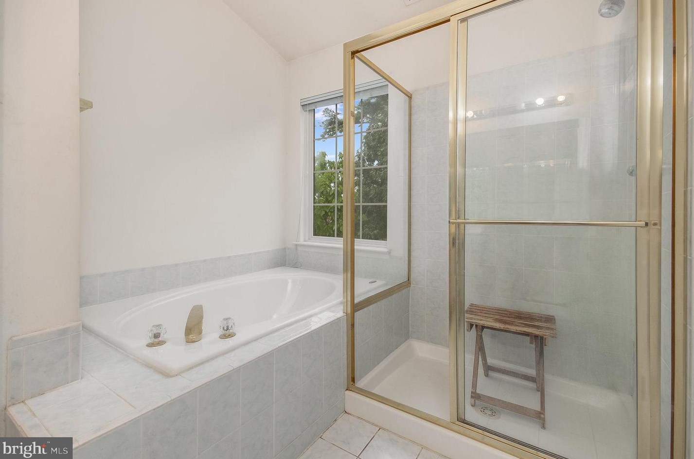 6324 Franconia Commons Dr, Alexandria VA 22310-2545 exterior