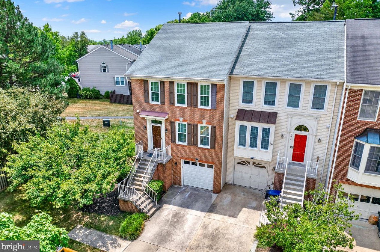 6314 Gun Cap Ct, Centreville, VA 20121