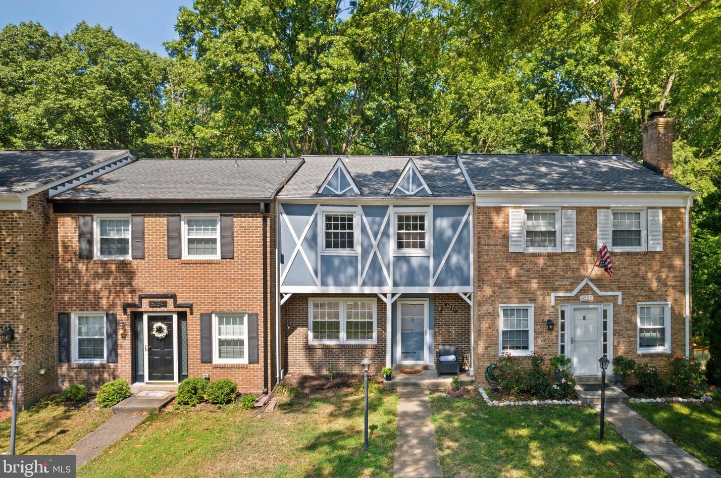 6252 Paddington Ln, Centreville, VA 20120