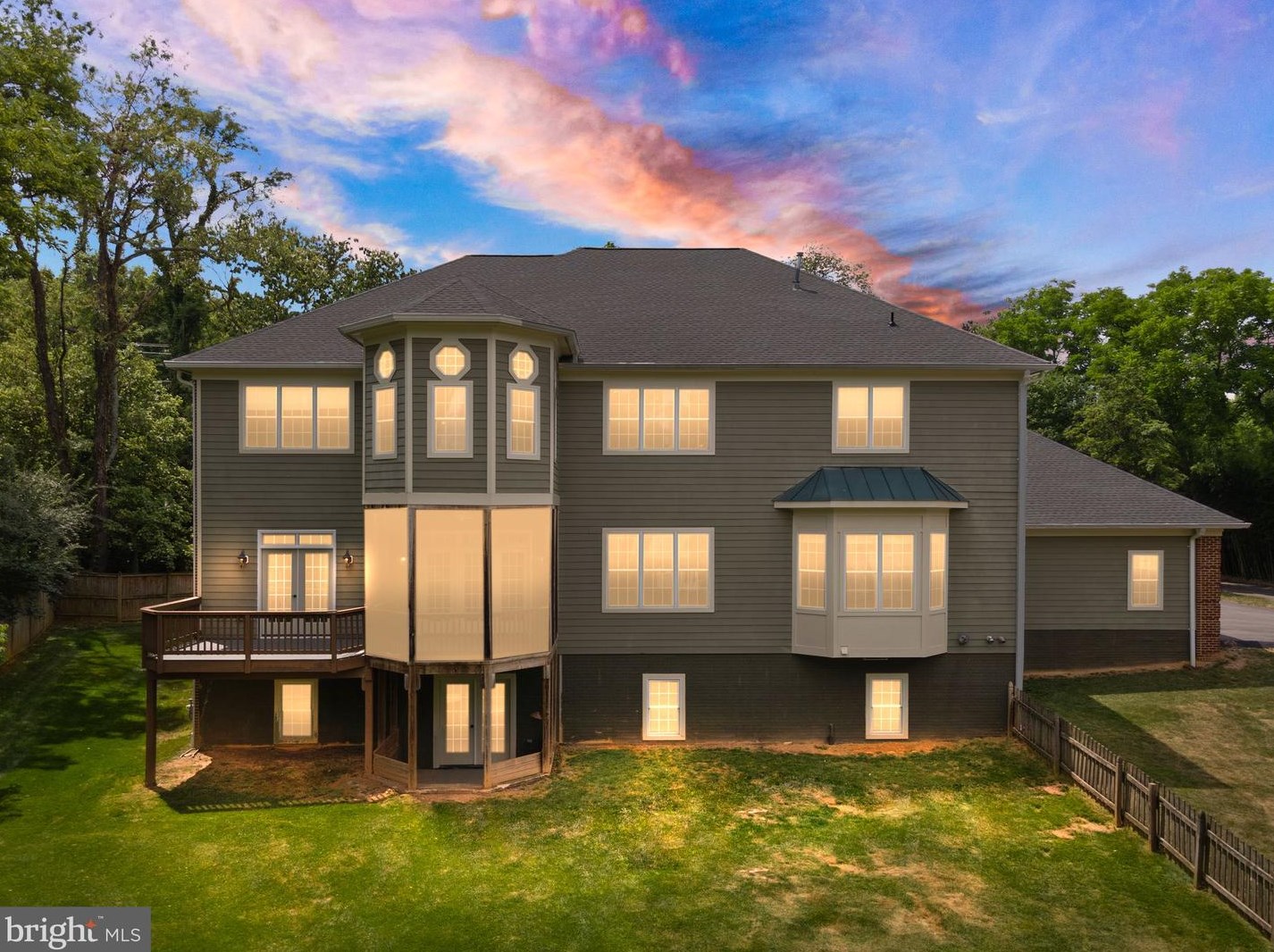 1847 Hunter Mill Rd, Vienna, VA 22182