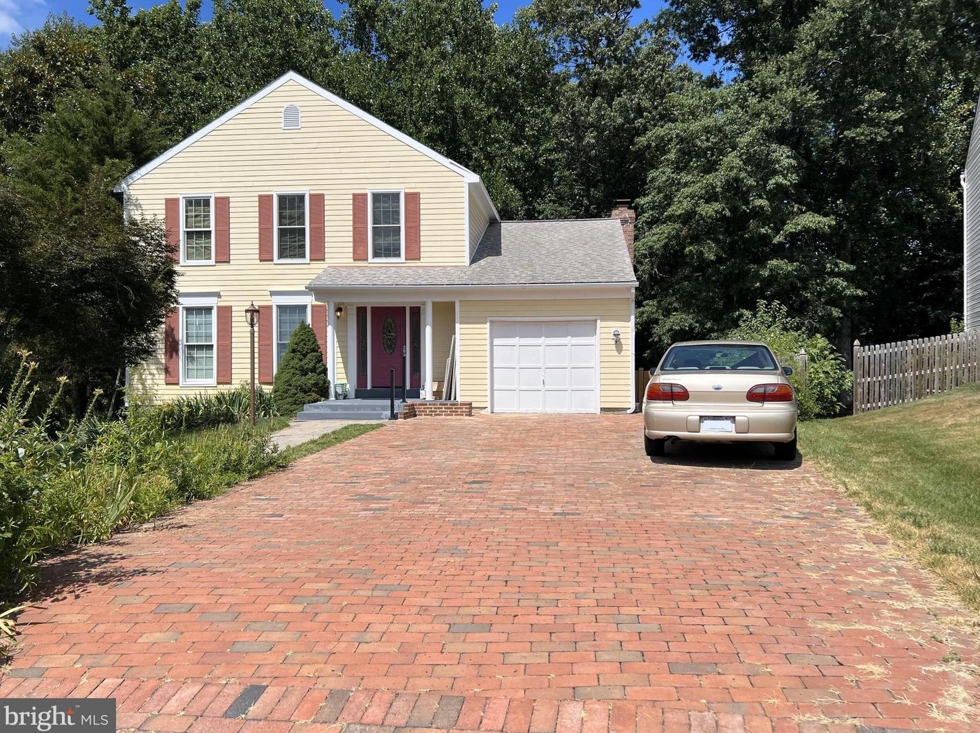 8415 Silverdale Ct, Lorton, VA 22079