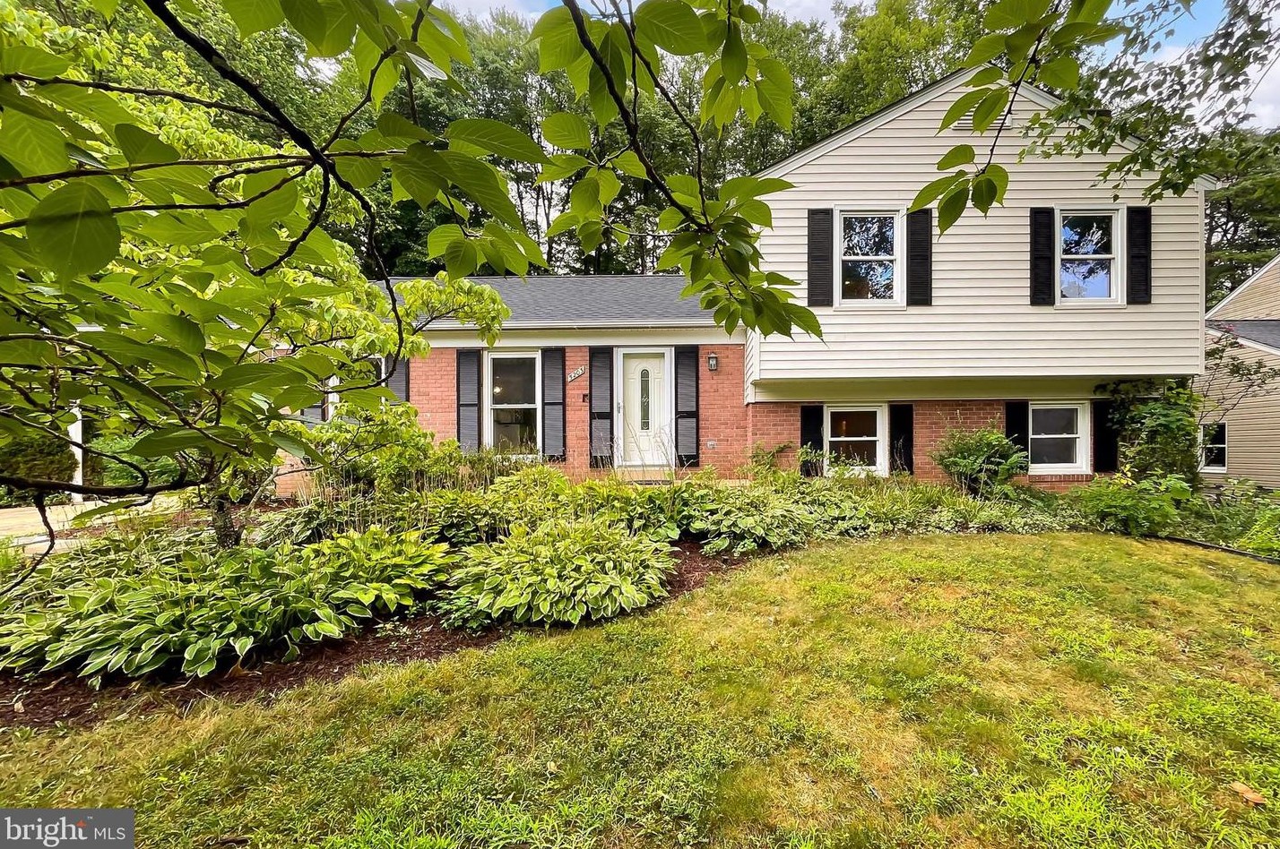 5203 Olley Ln, Springfield, VA 22015-1748