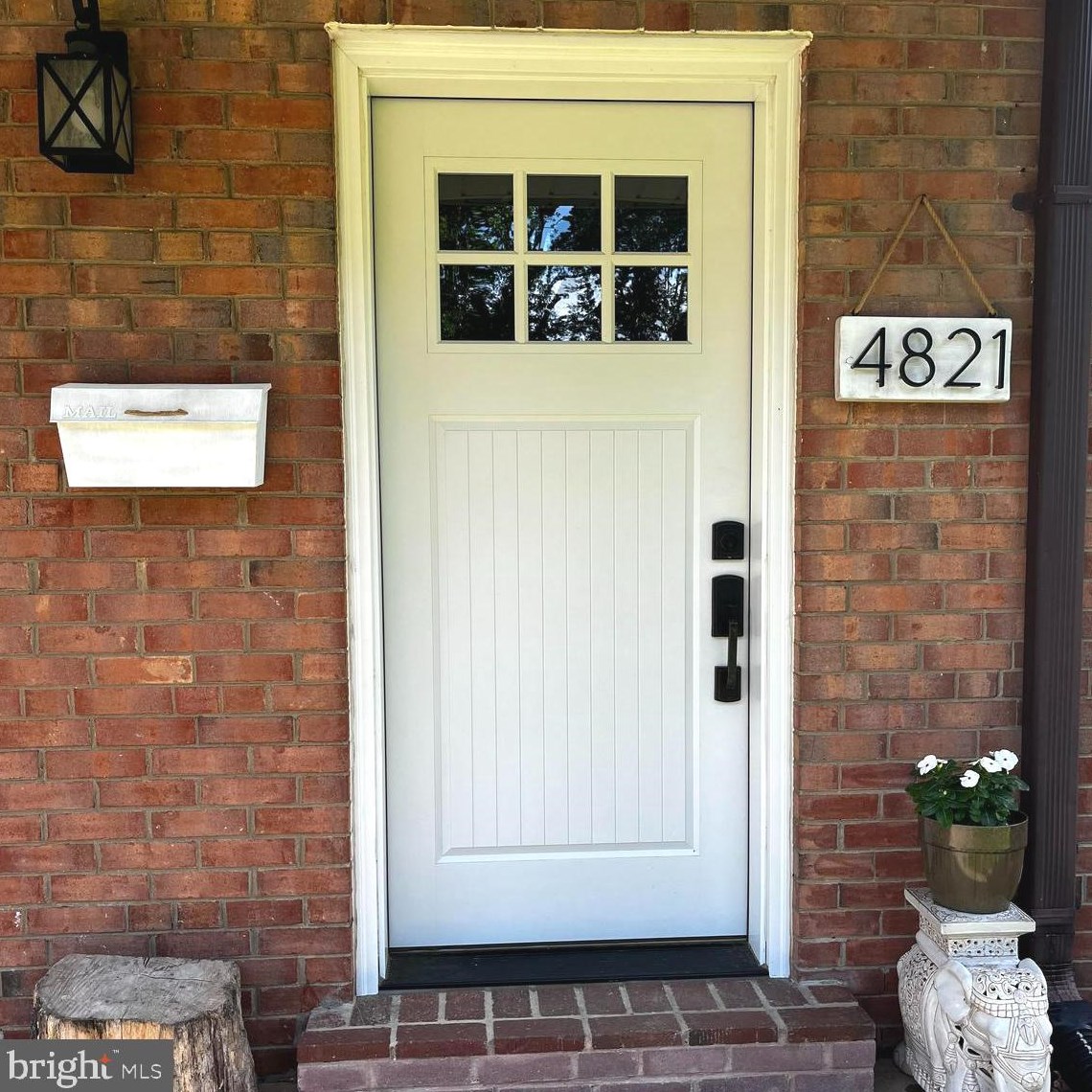4821 Willet Dr, Annandale, VA 22003