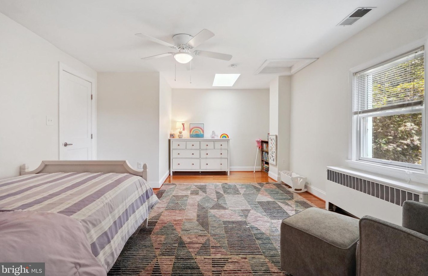 7126 Carol Ln, Falls Church VA  22042-3714 exterior