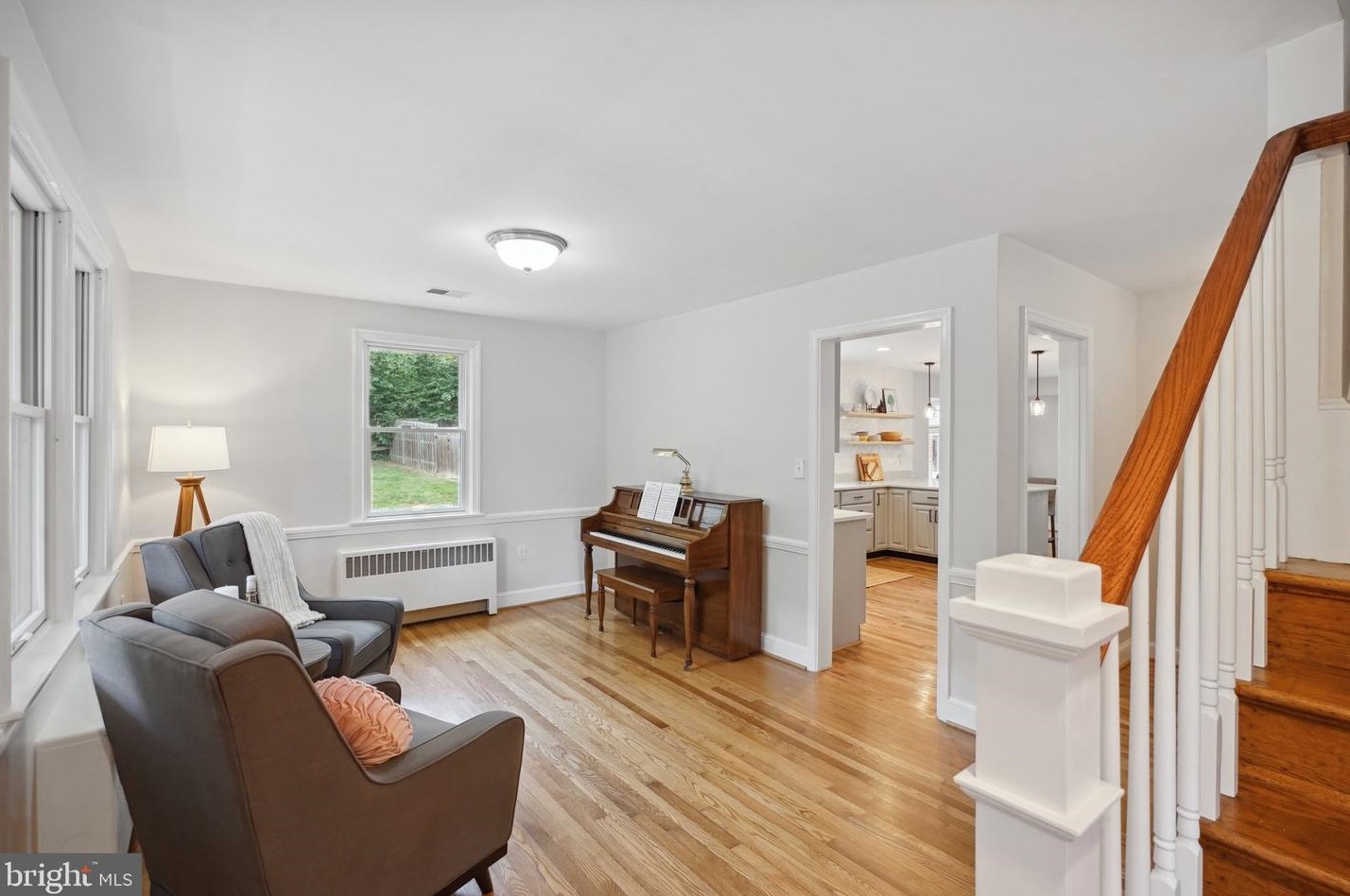 7126 Carol Ln, Falls Church VA  22042-3714 exterior