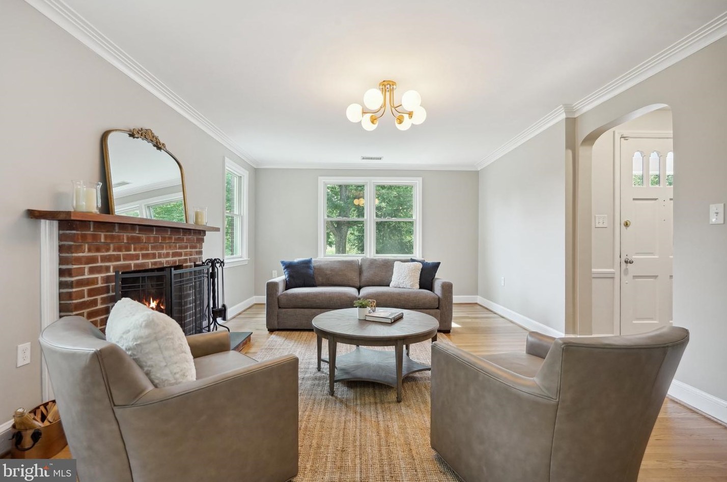 7126 Carol Ln, Falls Church VA  22042-3714 exterior