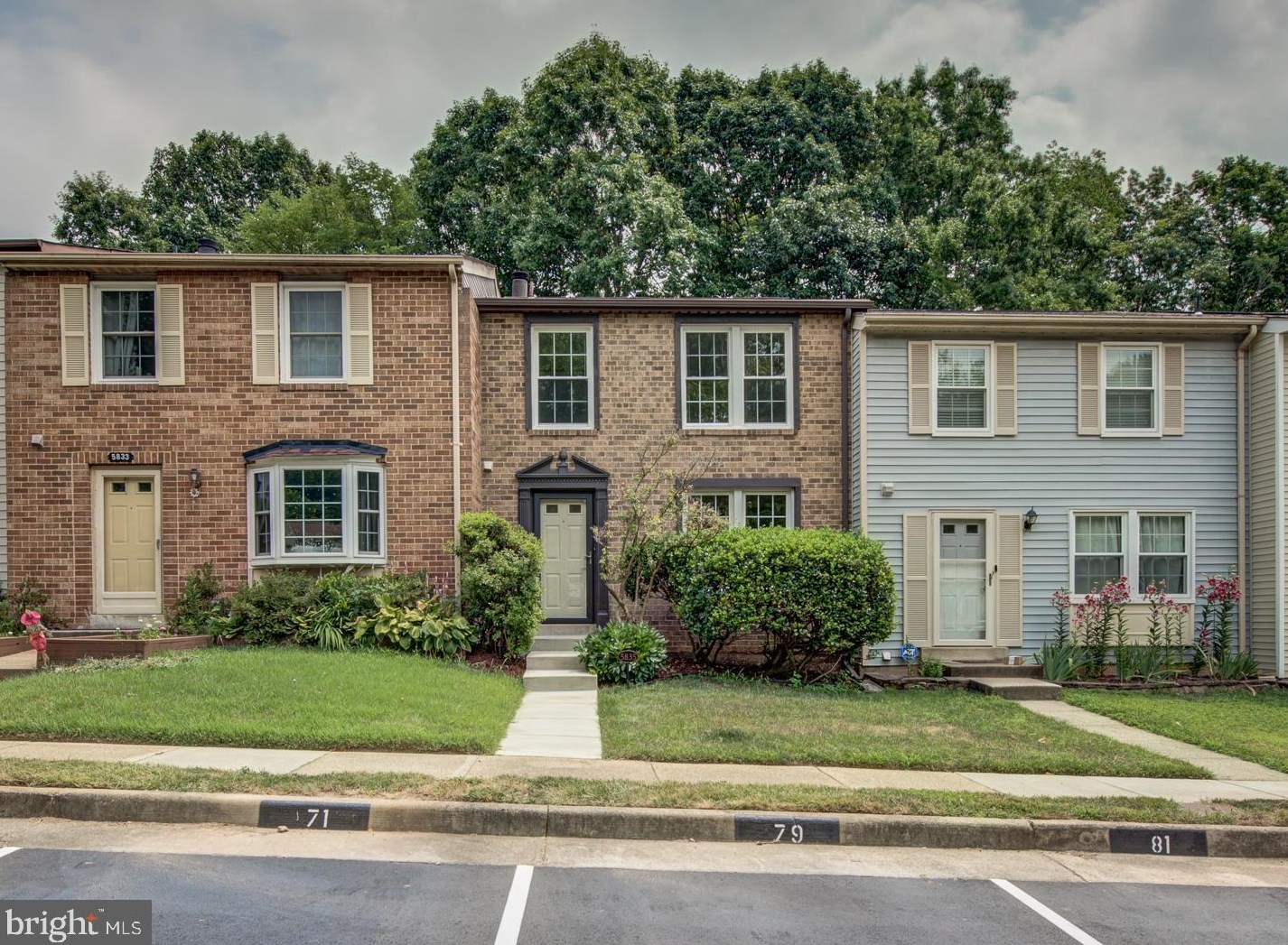 5835 Rock Forest Ct, Centreville, VA 20121