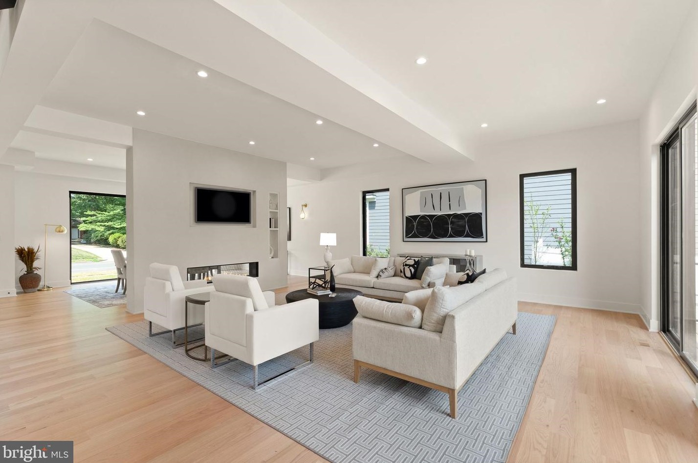 132 Kingsley Rd, Vienna VA  22180-6501 exterior