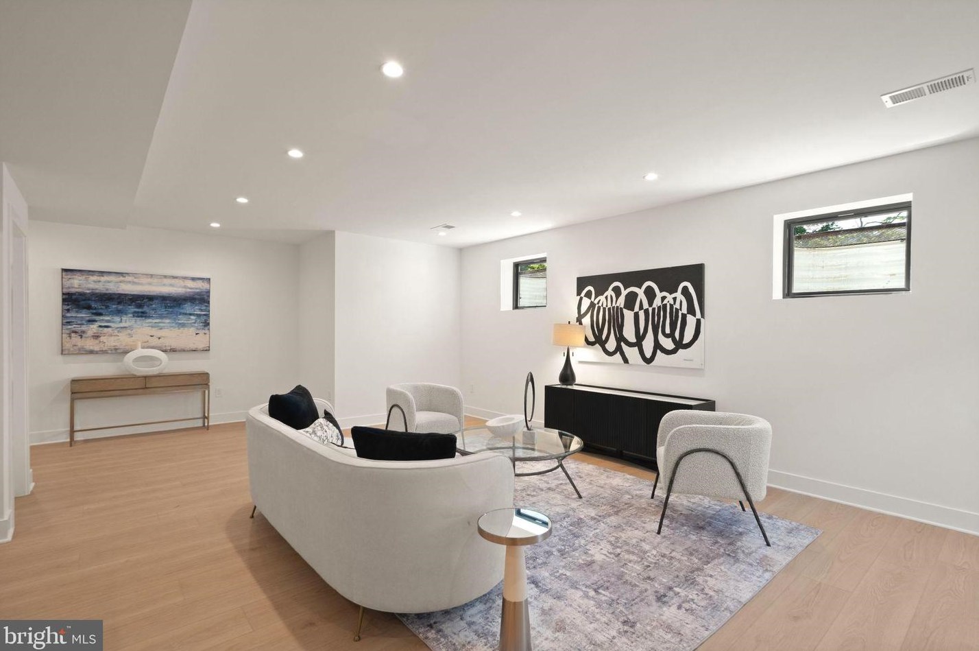 132 Kingsley Rd, Vienna VA  22180-6501 exterior