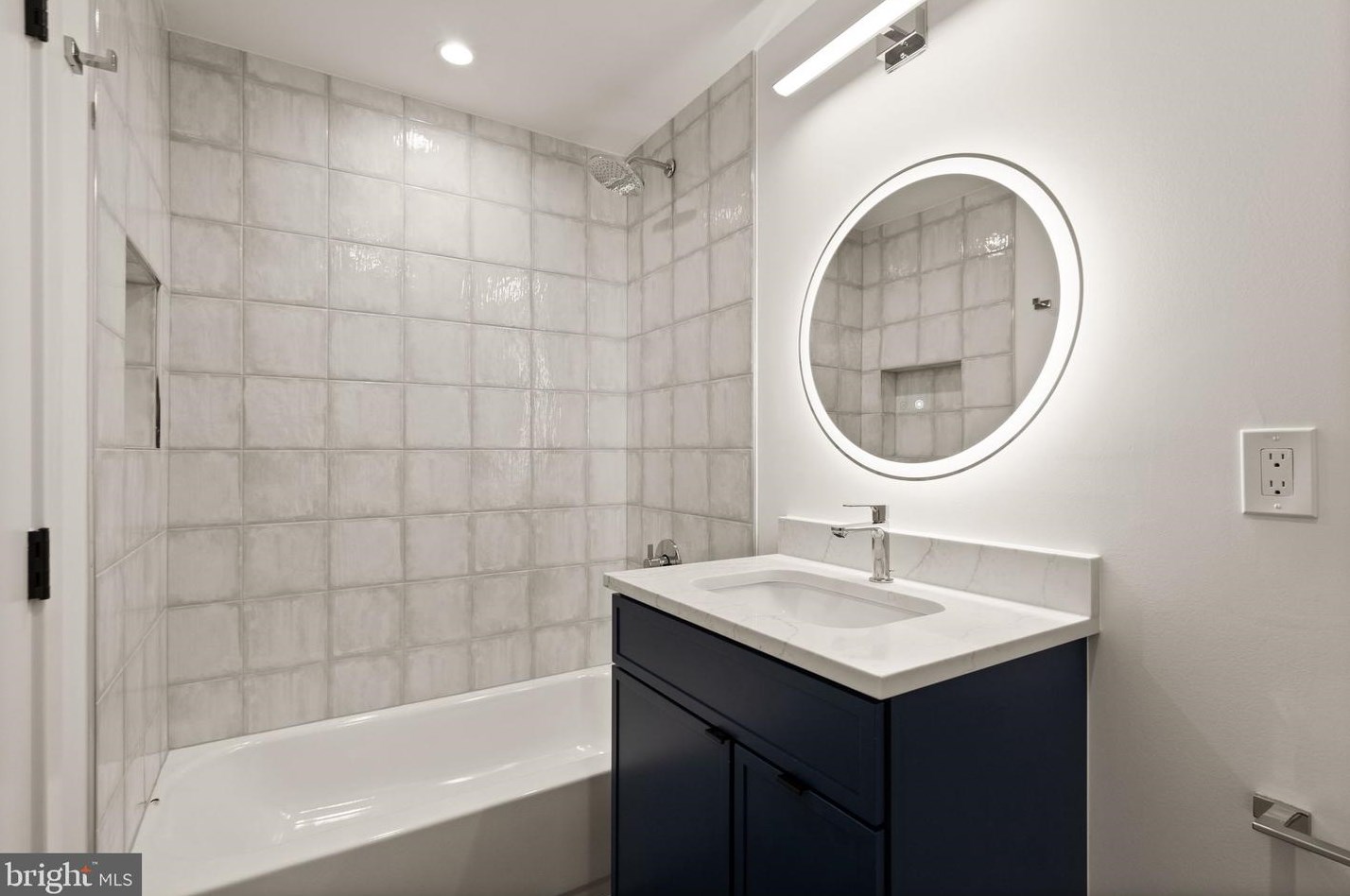 132 Kingsley Rd, Vienna VA  22180-6501 exterior