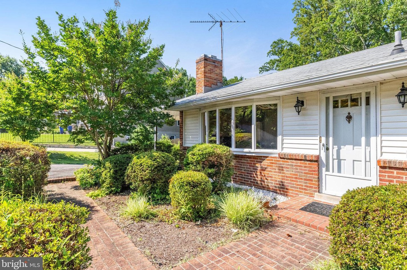 1708 Beulah Rd, Vienna, VA 22182