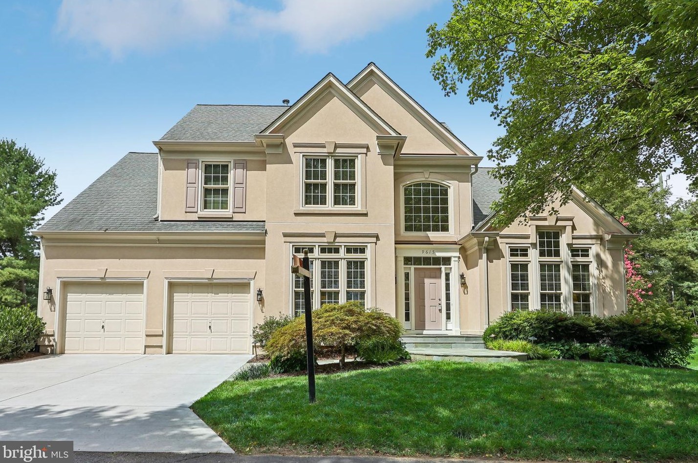 9615 Savannah Crossing Ct, Vienna, VA 22182