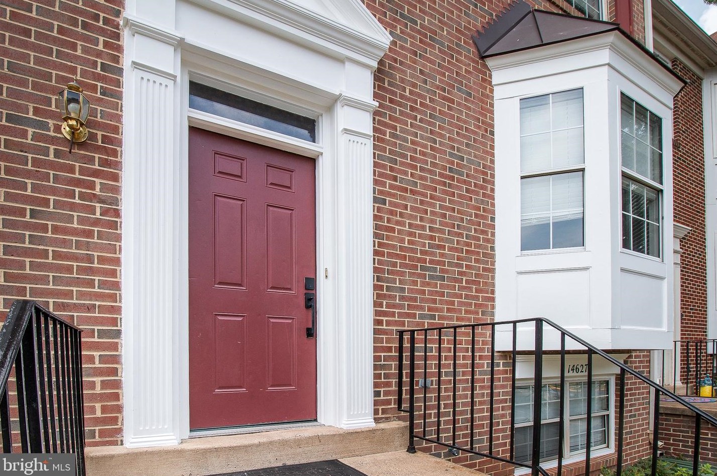14627 Flower Hill Dr, Centreville, VA 20120