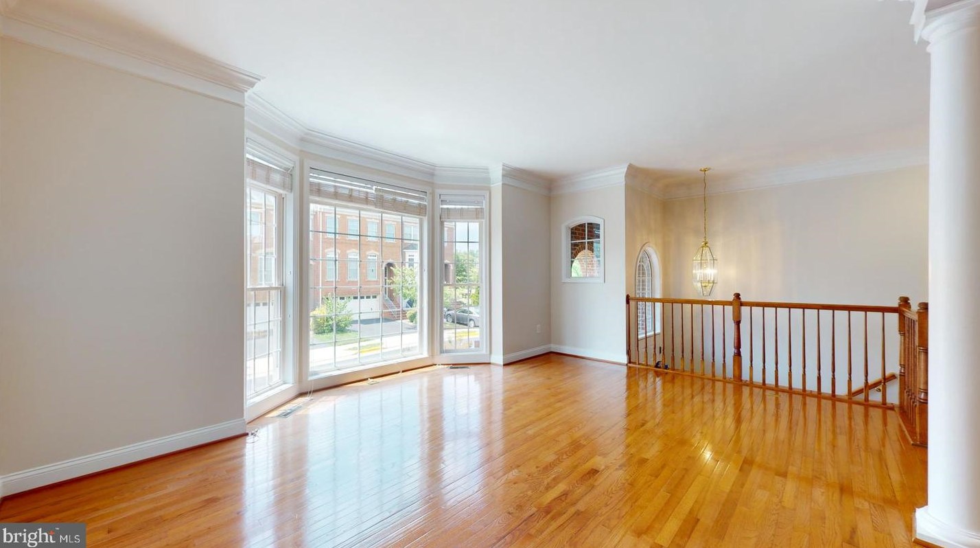 5459 Serviceberry St, Centreville, VA 20120-5011