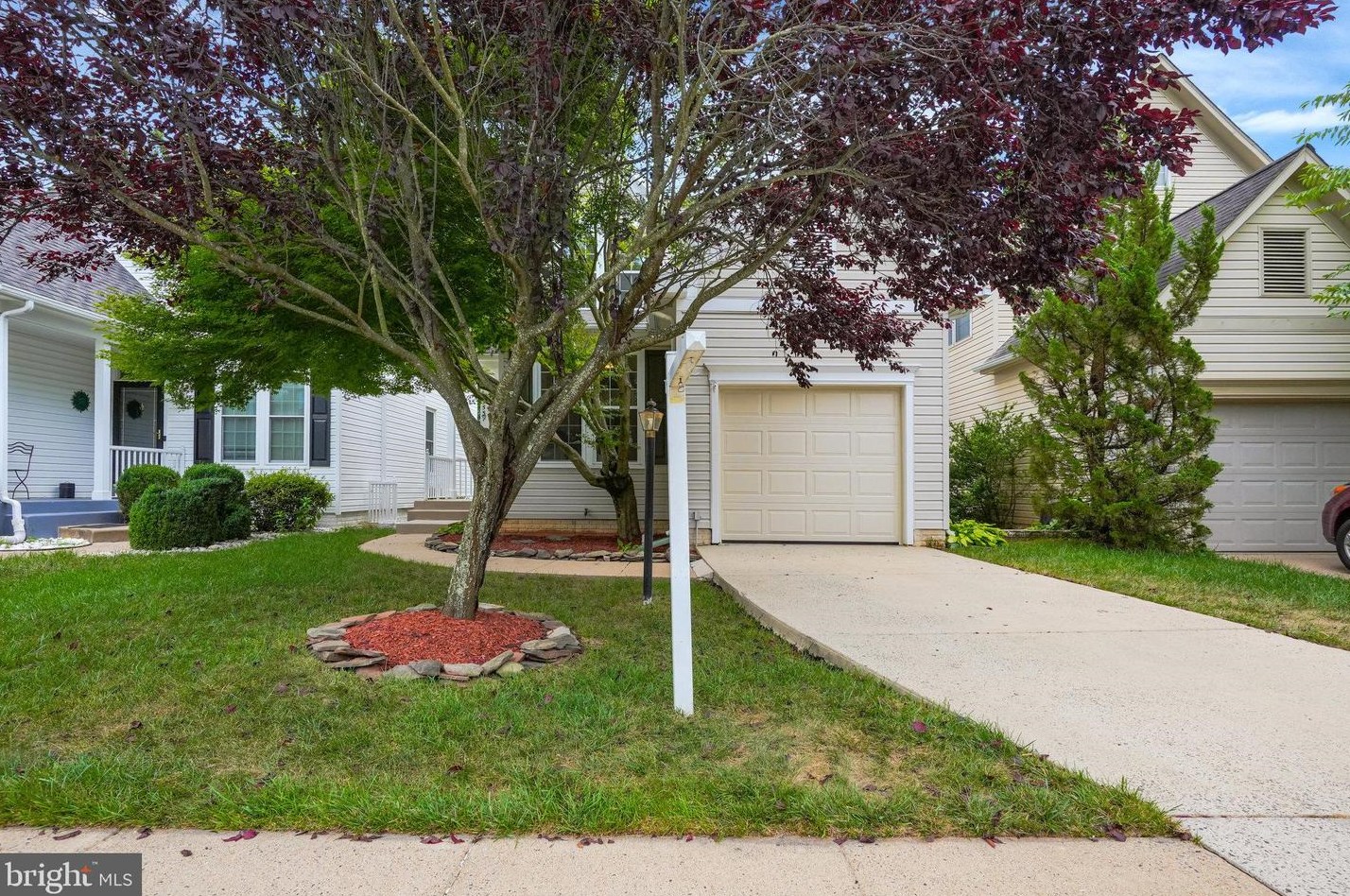 6555 Creek Run Dr, Centreville, VA 20121