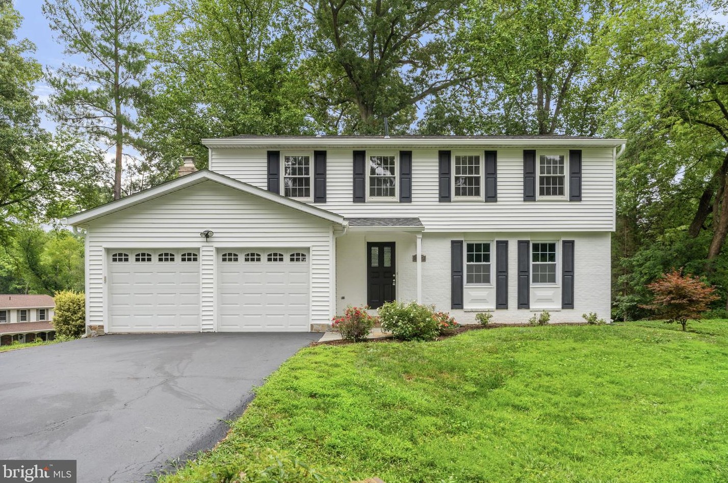 1127 Riva Ridge Dr, Great Falls, VA 22066