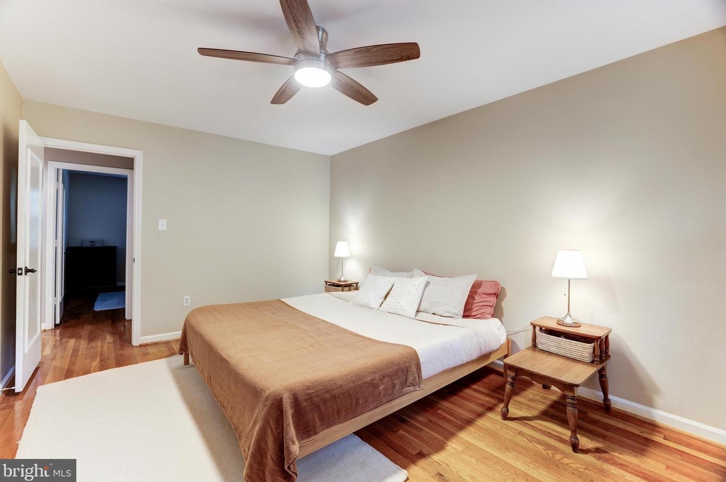 11721 Shore Dr, Herndon VA  20190-4506 exterior