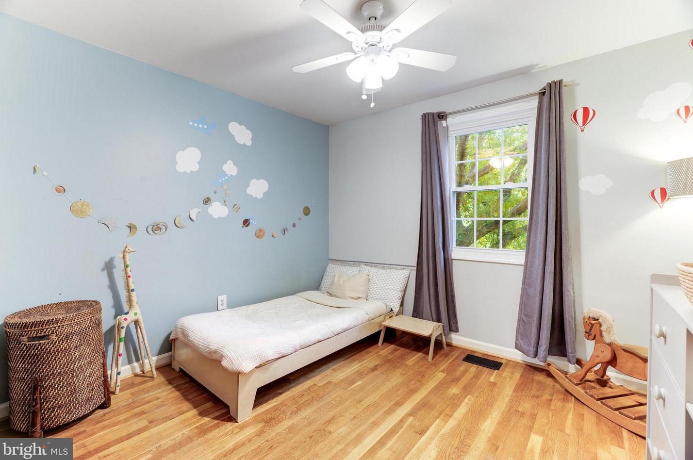 11721 Shore Dr, Herndon VA  20190-4506 exterior