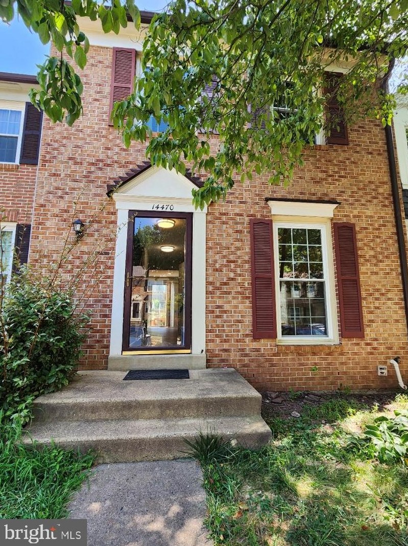 14470 Four Chimney Dr, Centreville, VA 20120
