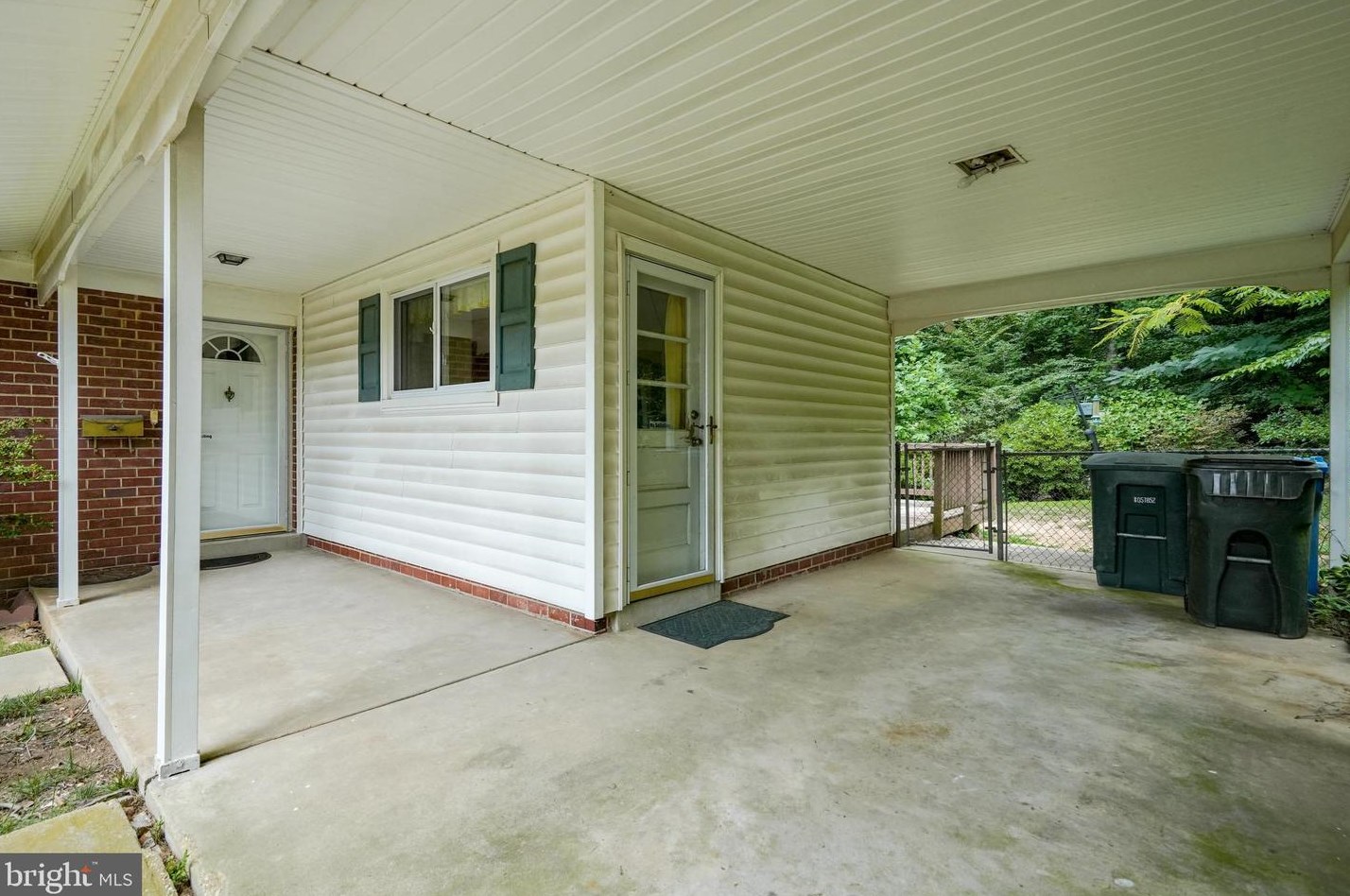 5213 Kings Park Dr, Springfield, VA 22151-1217