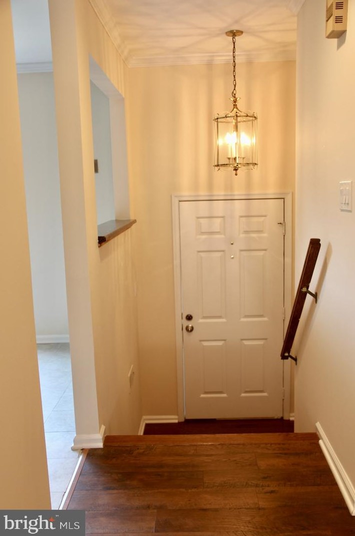 8873 Winding Hollow Way, Springfield, VA 22152-1453