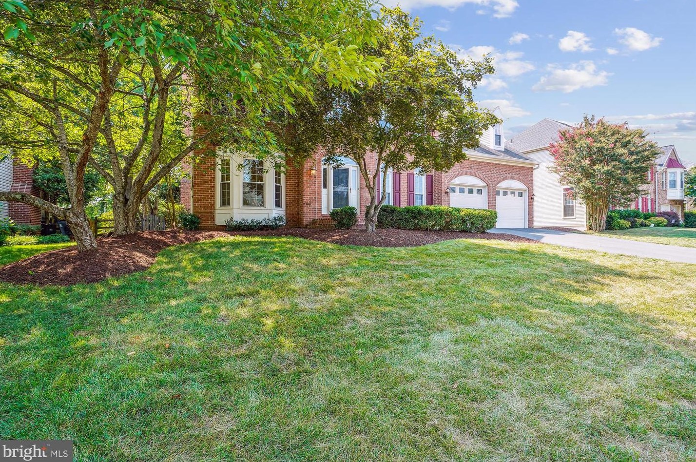 6170 Hidden Canyon Rd, Centreville, VA 20120