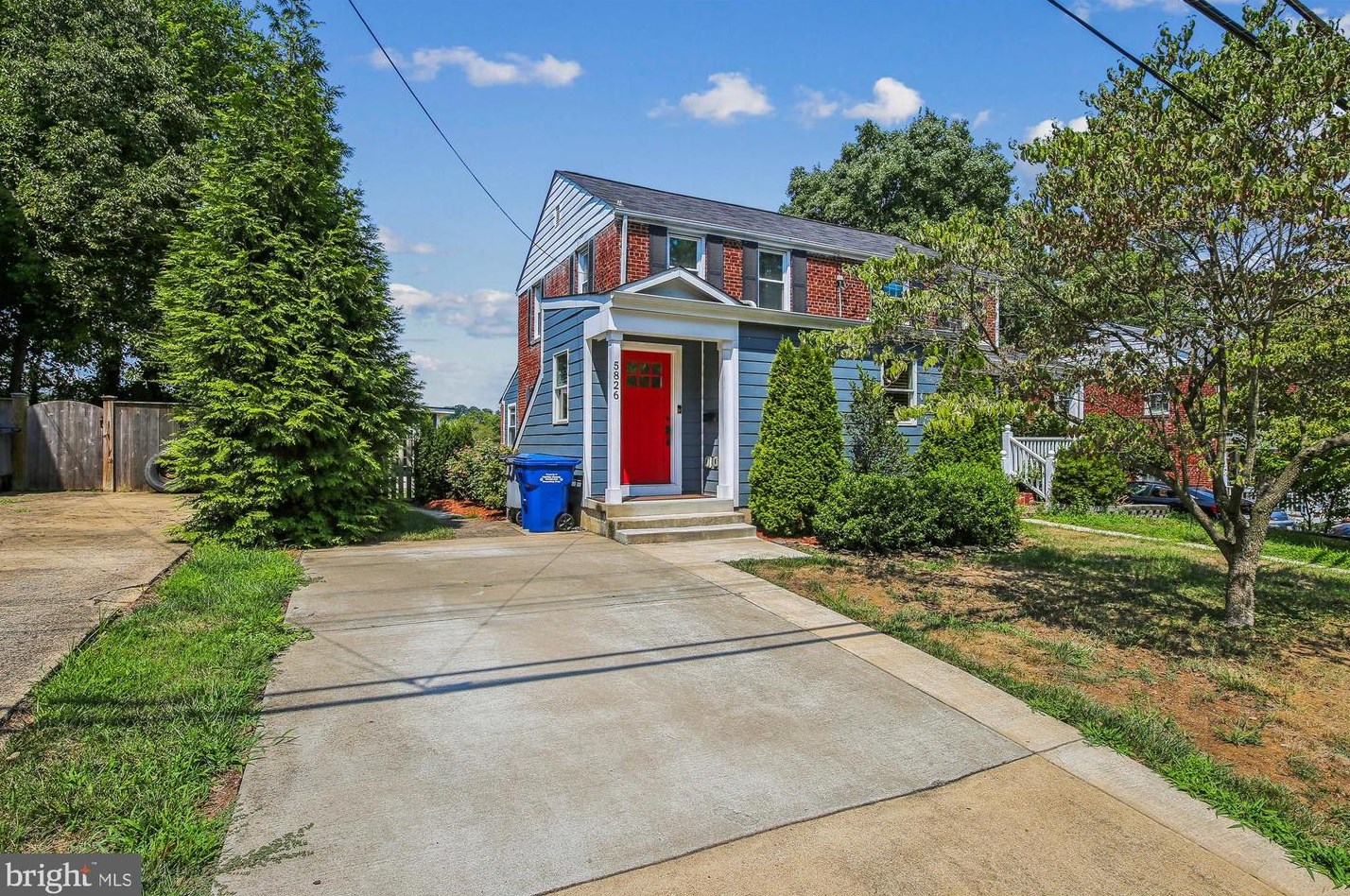 5826 Edgehill Dr, Alexandria VA  22303-1353 exterior