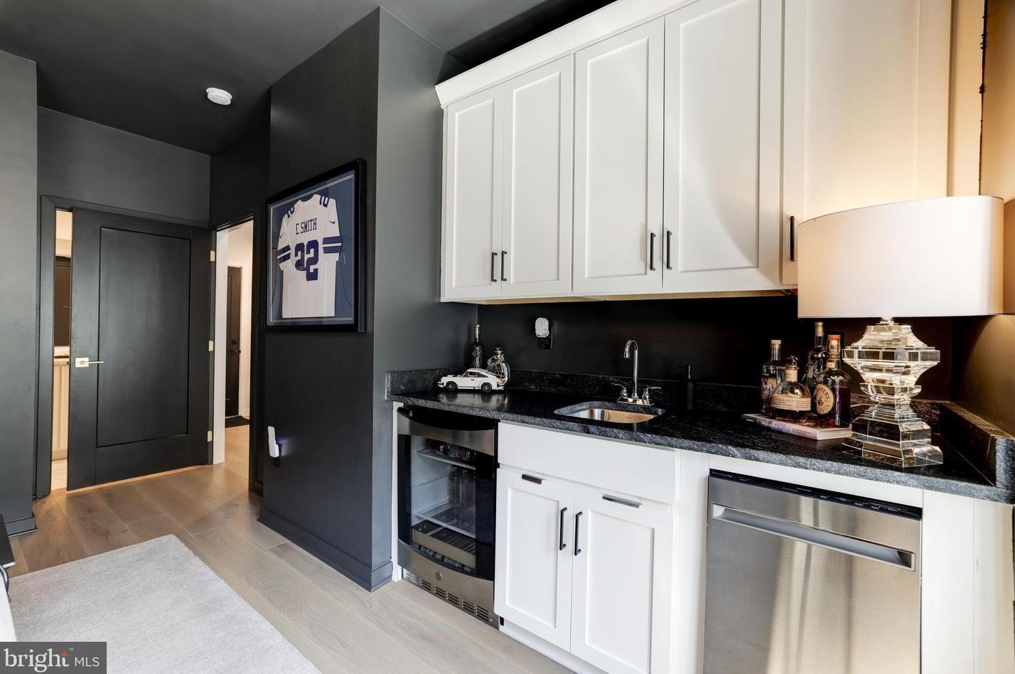 11732 Sunrise Valley Dr, Herndon VA  20191-1403 exterior