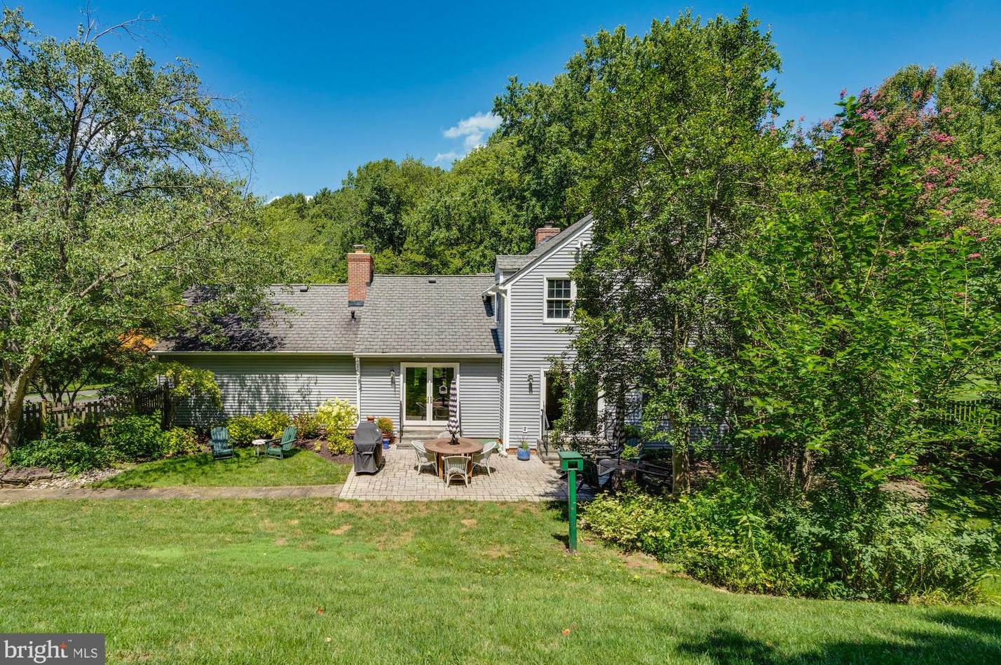 10301 Vale Rd, Vienna, VA 22181