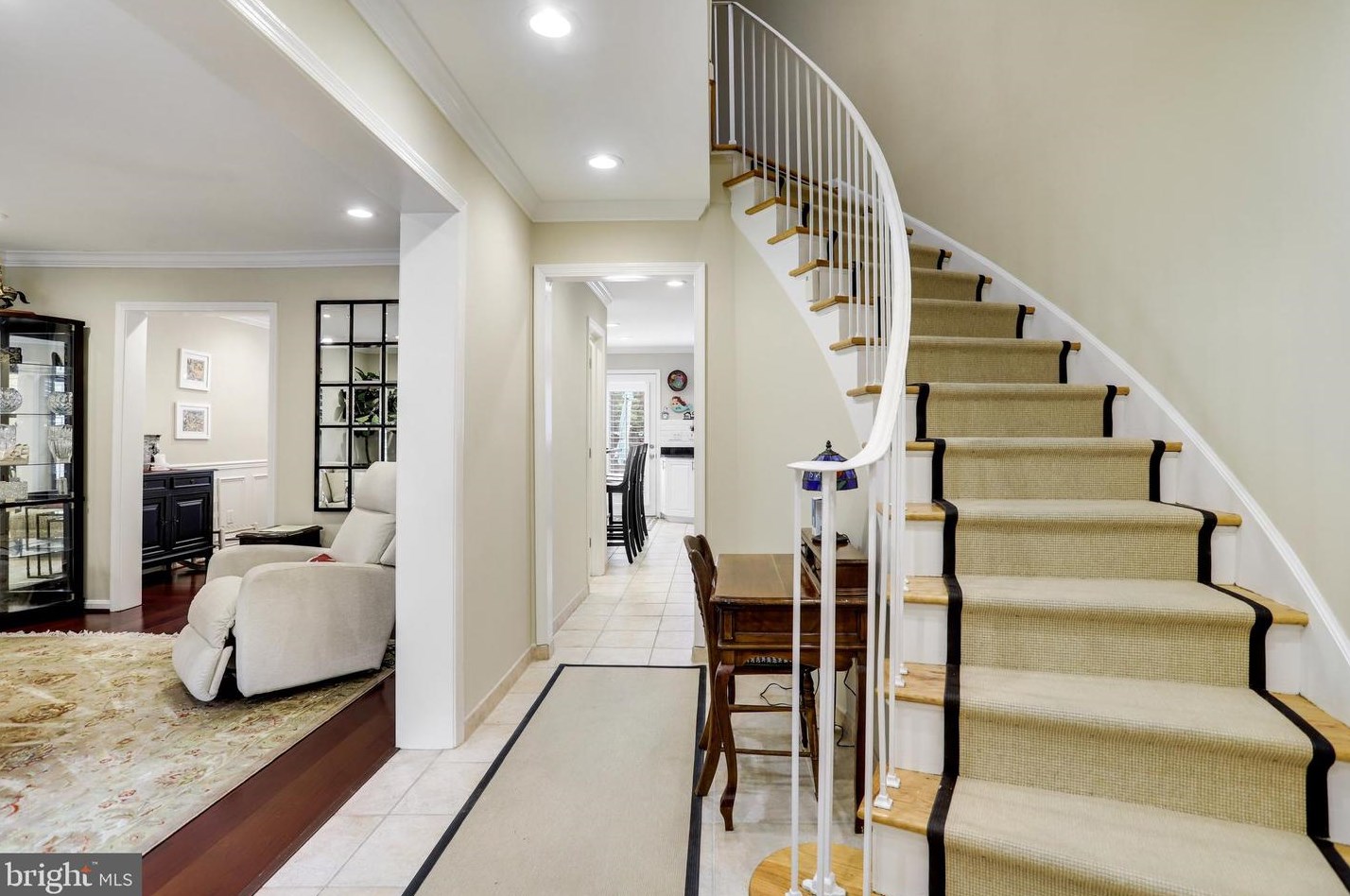 8437 Forrester Blvd, Springfield VA  22152-1705 exterior