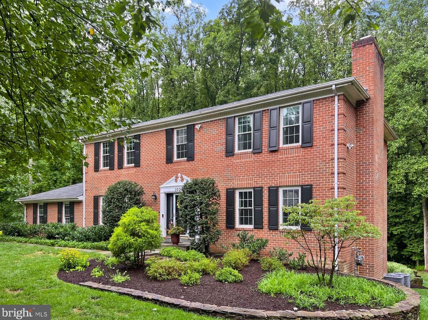 1090 Pensive Ln, Great Falls, VA 22066