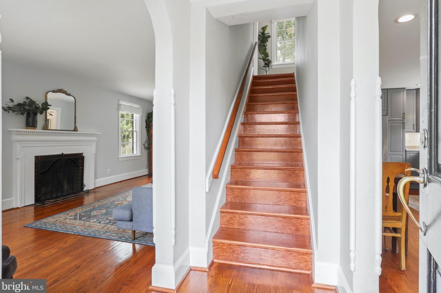 6421 Kings Hwy, Alexandria VA  22306-3301 exterior