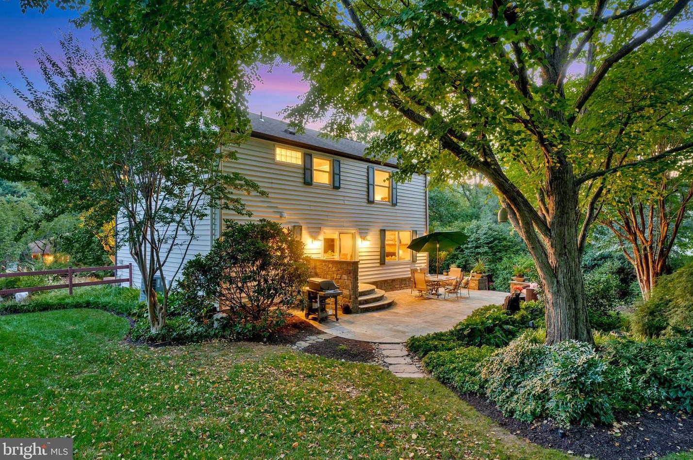 1835 Clovermeadow Dr, Vienna, VA 22182