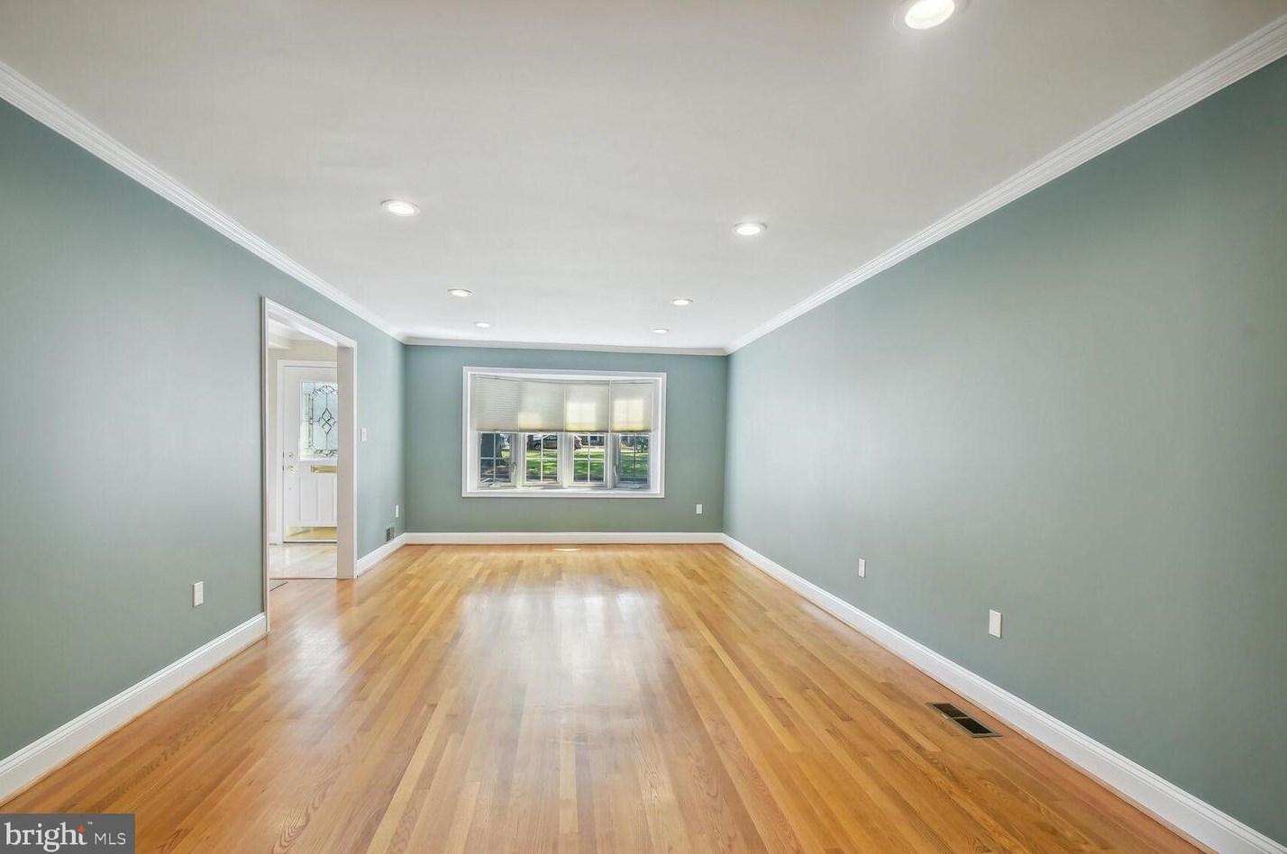 7333 Eldorado St, Mc Lean VA  22102-2933 exterior