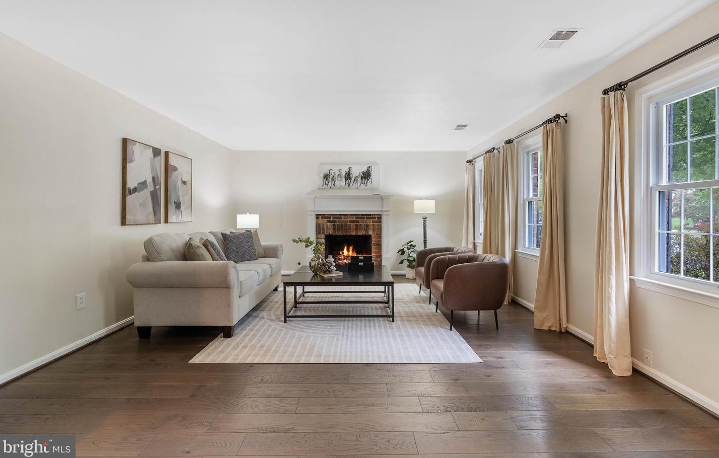 8609 Etta Dr, Springfield VA 22152-2706 exterior