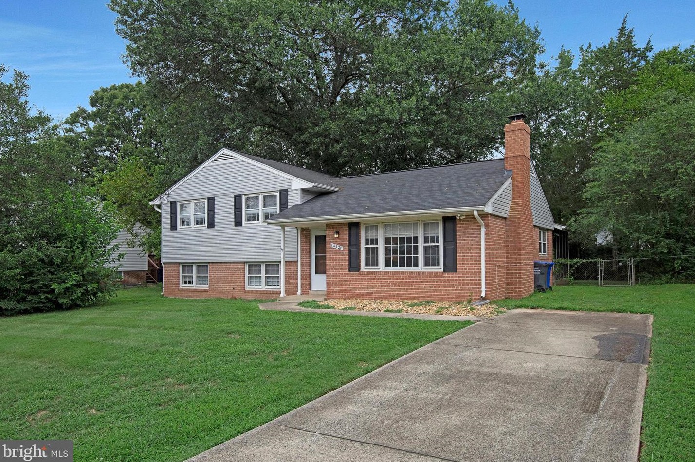 14920 Carlbern Dr, Centreville, VA 20120