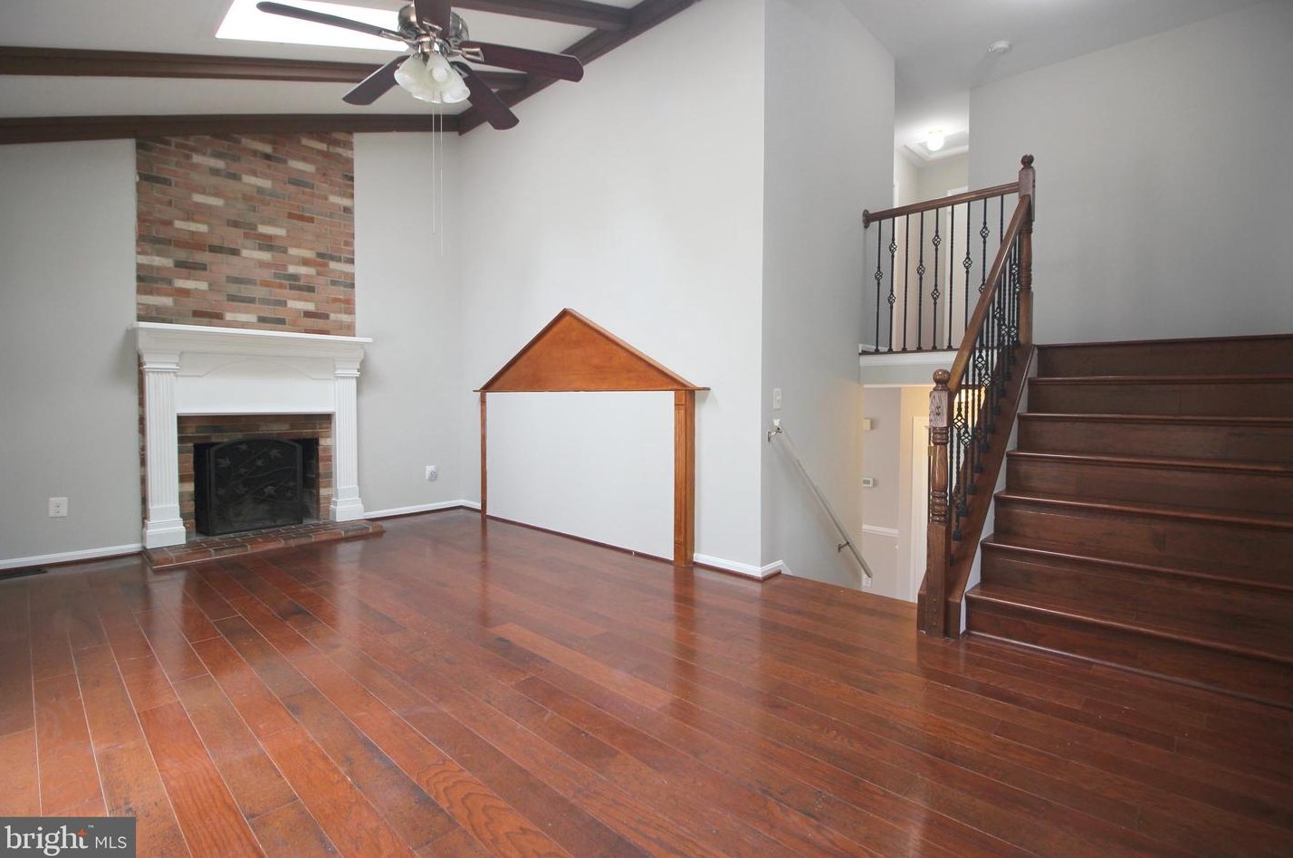 6215 Gemini Ct, Springfield VA  22015-3522 exterior
