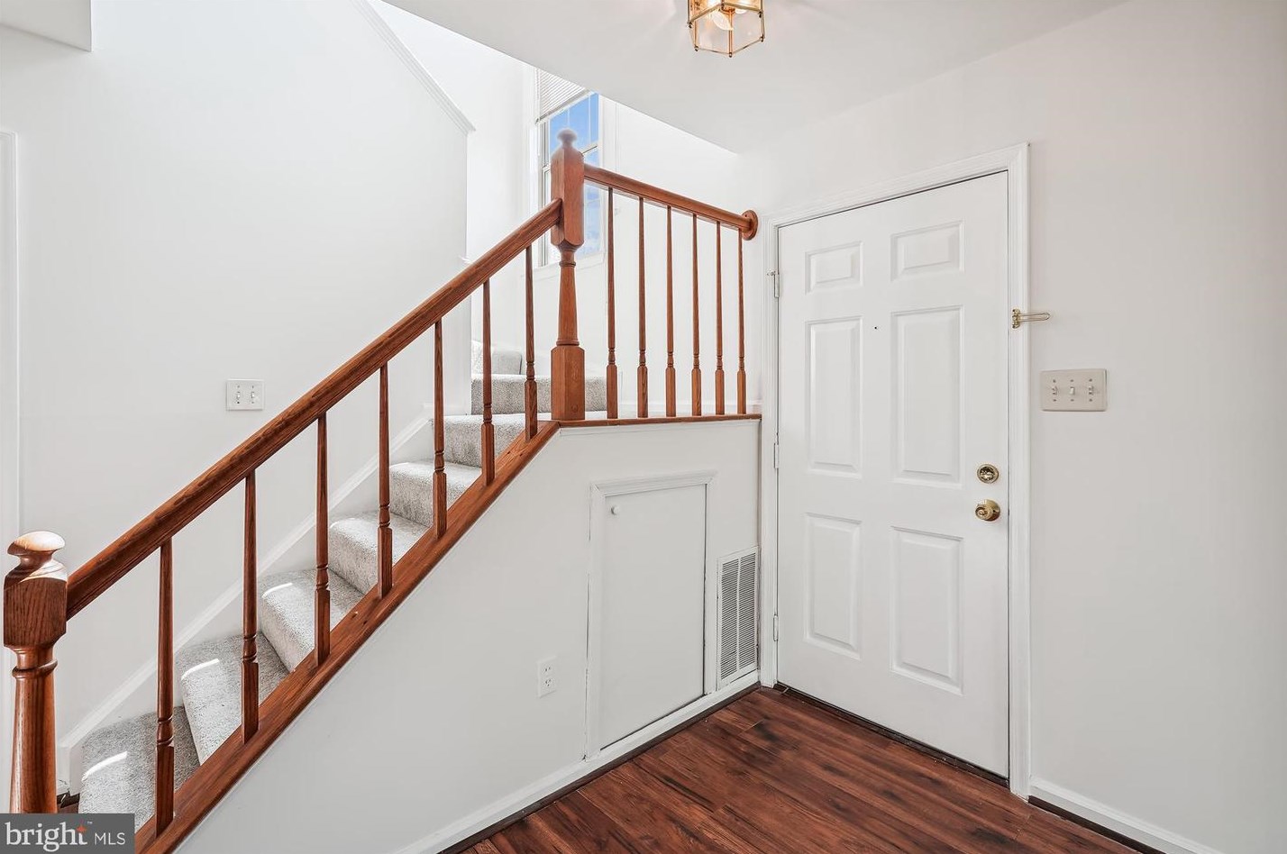 6040 Havener House Way, Centreville, VA 20120