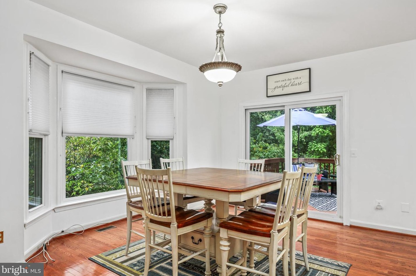 6329 Franconia Commons Dr, Alexandria VA 22310-2568 exterior