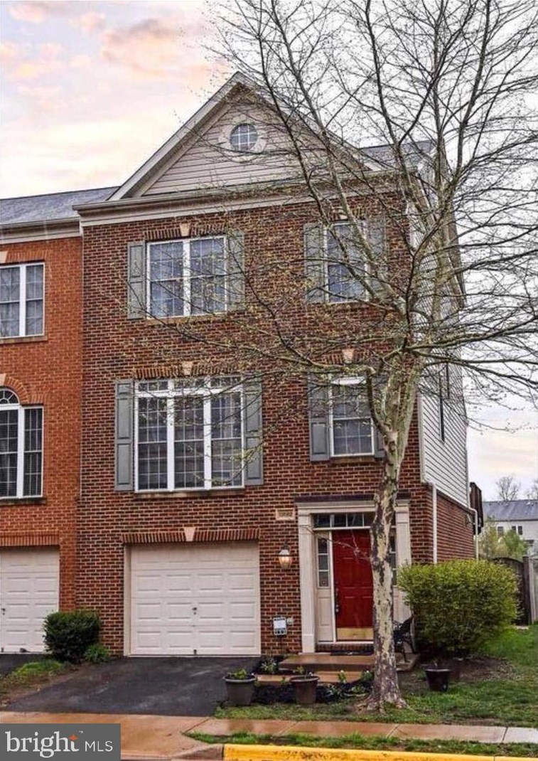 13562 Lavender Mist Ln, Centreville, VA 20120