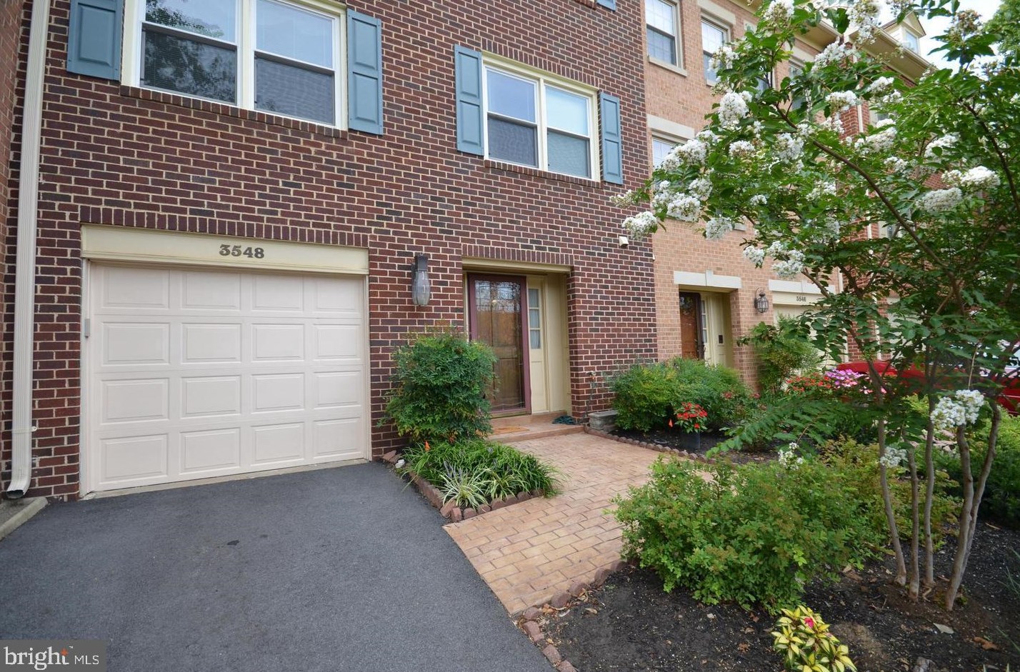 3548 S George Mason Dr, Alexandria, VA 22302