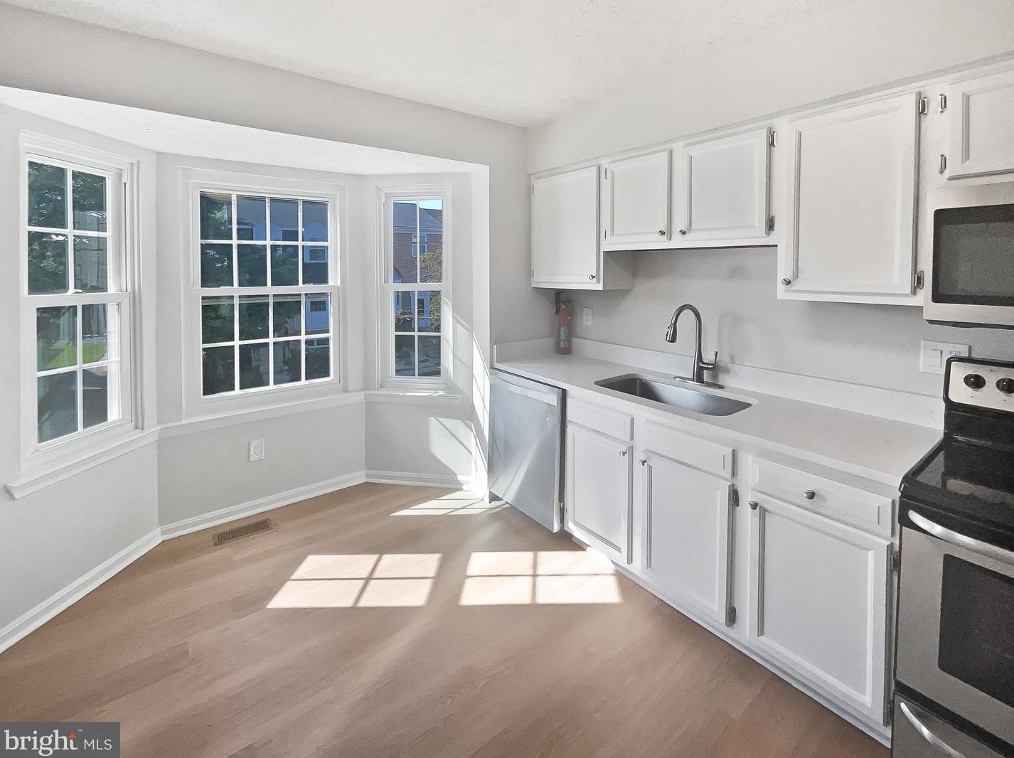 13980 Antonia Ford Ct, Centreville, VA 20121