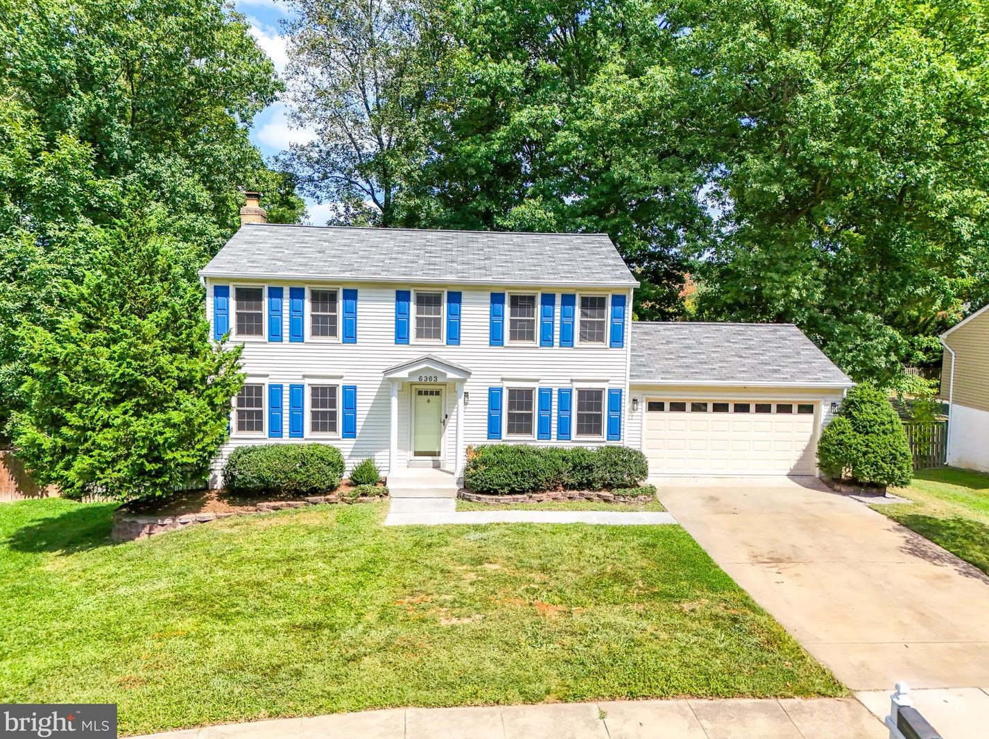 6363 Woodland Ridge Ct, Centreville, VA 20121